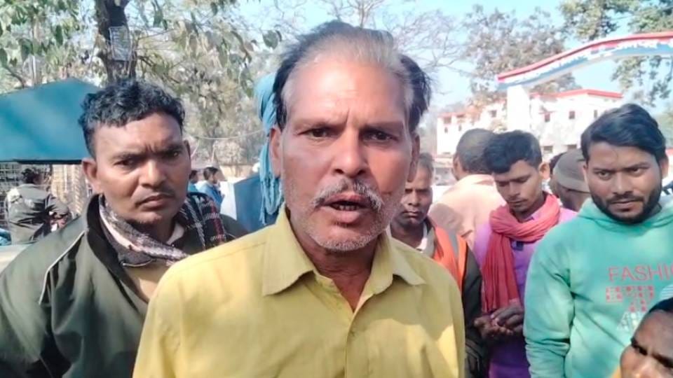 sanitation workers were beaten up using caste-specific abusive language In Shravasti