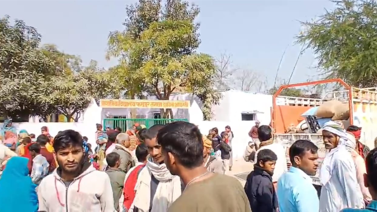 Girl crushed by pickup, dies on the spot in Shravasti.