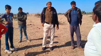 MP News: Bomb exploded in Army firing range, three people who went to collect junk got hit, one died