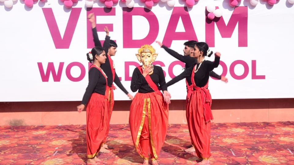 Cricket legend Brett Lee reached Vedam World School