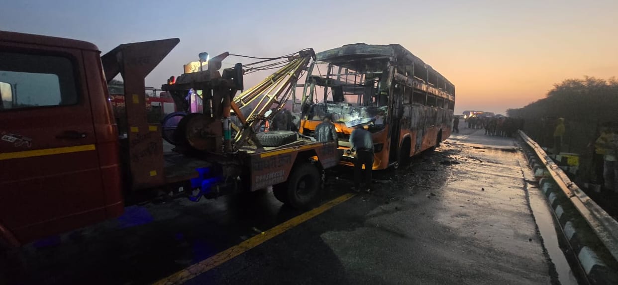 Double decker bus catches fire on Agra-Lucknow Expressway one people died
