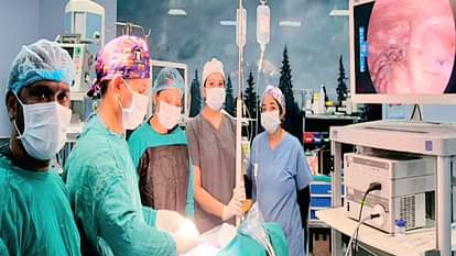 हिमाचल: एम्स बिलासपुर में पहली बार वीएटीएस तकनीक से फेफड़े के ट्यूमर की सर्जरी For the first time in AIIMS Bilaspur, lung tumor surgery was done using VATS technique