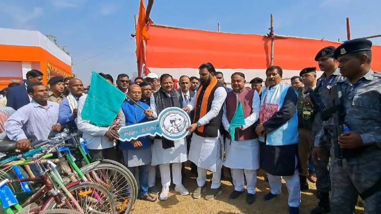 Samrat Choudhary District level planning cum vocational guidance fair started in Munger 50 lakh employment