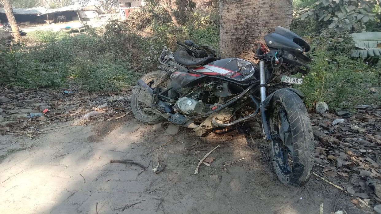 three members of a family died in road accident in lakhimpur kheri