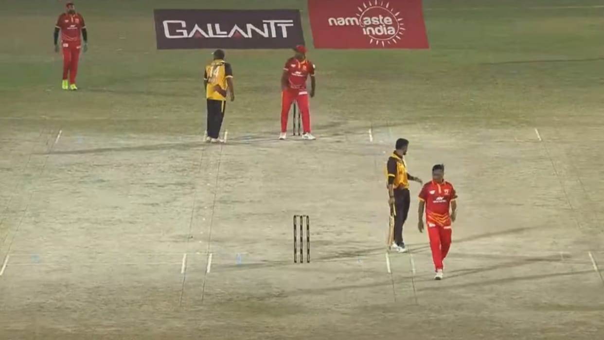 Bundelkhand Blasters vs Super Strikers LLC Ten10 Live Cricket Score Match Result Updates in Hindi