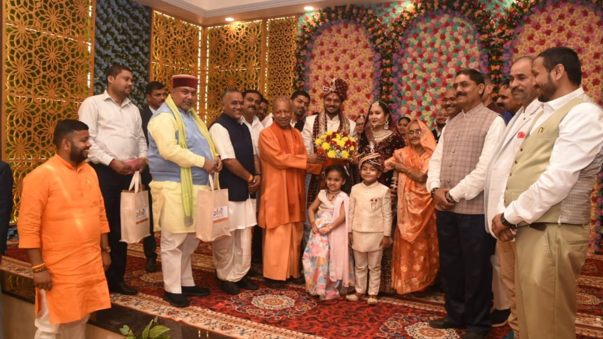 CM Yogi visits Varanasi, conducts aerial survey and gives instructions