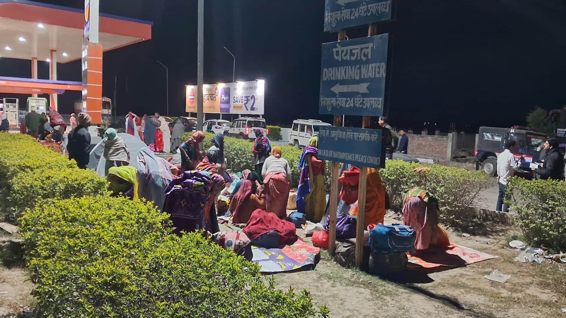 Prayagraj Accident: Death of ten people in a road accident created chaos, screams were heard everywhere