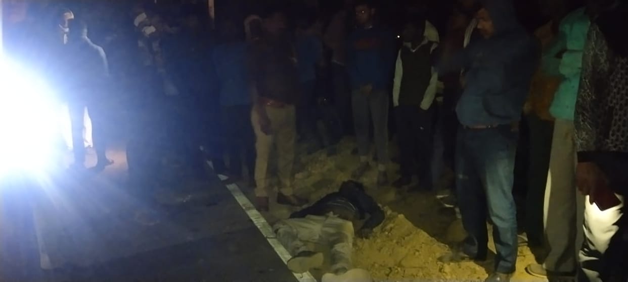 Sitapur: Bikes collide head to head, wedding happiness turns into mourning, five people seriously injured, one