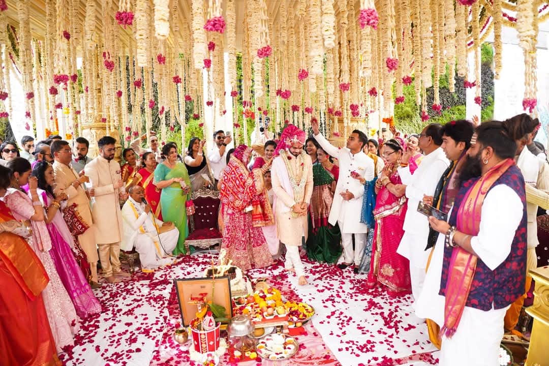 Shivraj Singh Chouhan: Kunal-Riddhi took 'eight' vows in seven rounds, father Shivraj gave this lesson with bl