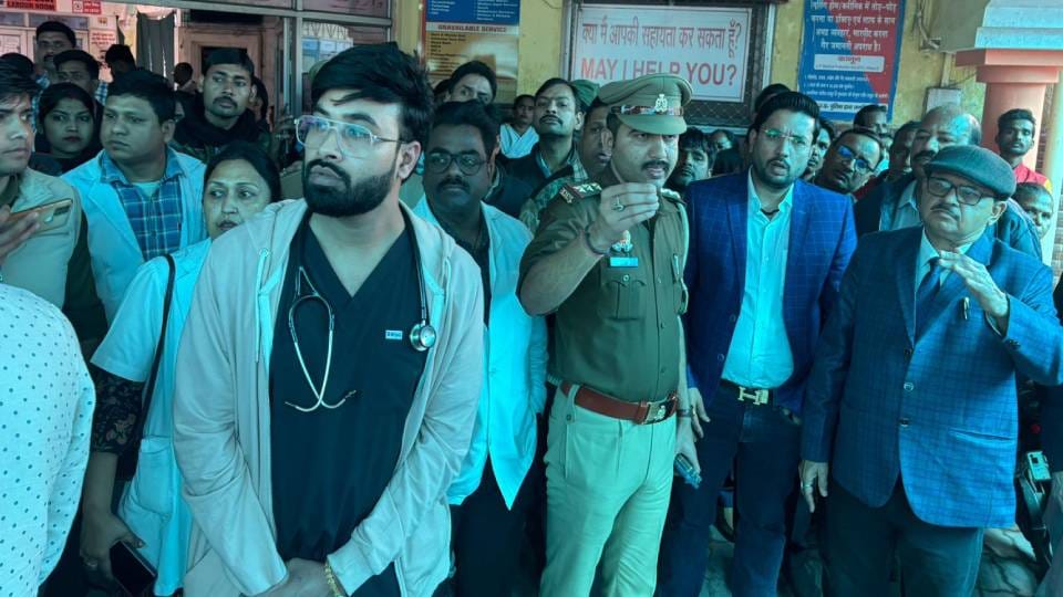 Attendants beat up doctors and staff at RLB hospital in Lucknow Emergency services disrupted for two hours