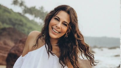 Pooja Bedi reveals crazy fan terrifying story bought her bikini wrote letters with blood made thousands calls