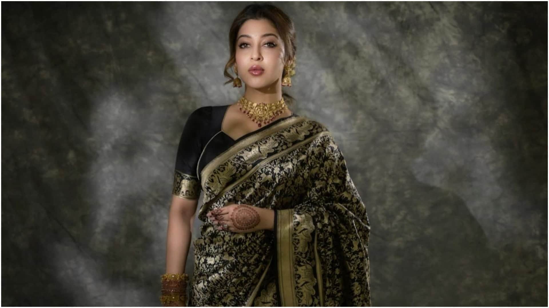 Mahashivratri 2025 Special outfit ideas to Get Ready Like Television Mata Parvati Fame Sonarika Bhadoria