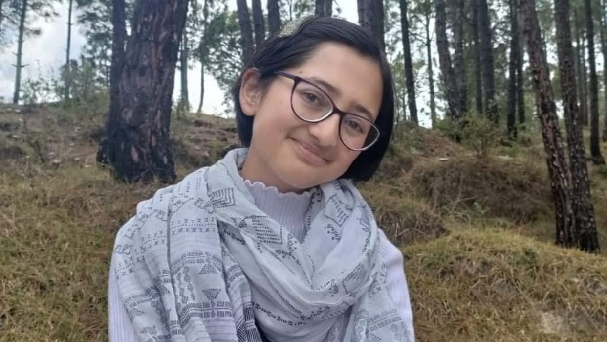 Senior journalist Rajneesh Sharma daughter Amil Sharma passed away