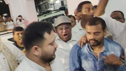 Bihar News : दिल्ली में भगदड़ पर तेजस्वी यादव केंद्र सरकार भड़के, कहा- केंद्र सरकार हर मोर्चे पर है फेल Bihar : RJD Party tejaswi yadav targeted narendra modi government stampede Delhi kumbh mela muzaffarpur bihar