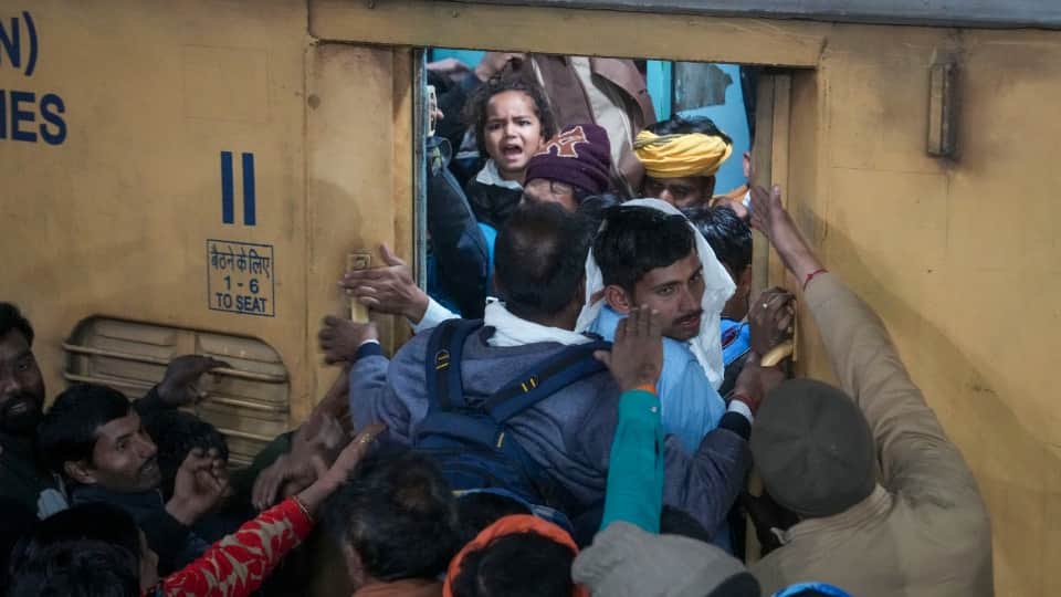 New Delhi Railway Station Stampede Eyewitness porters recall Such crowd has not been seen 44 years