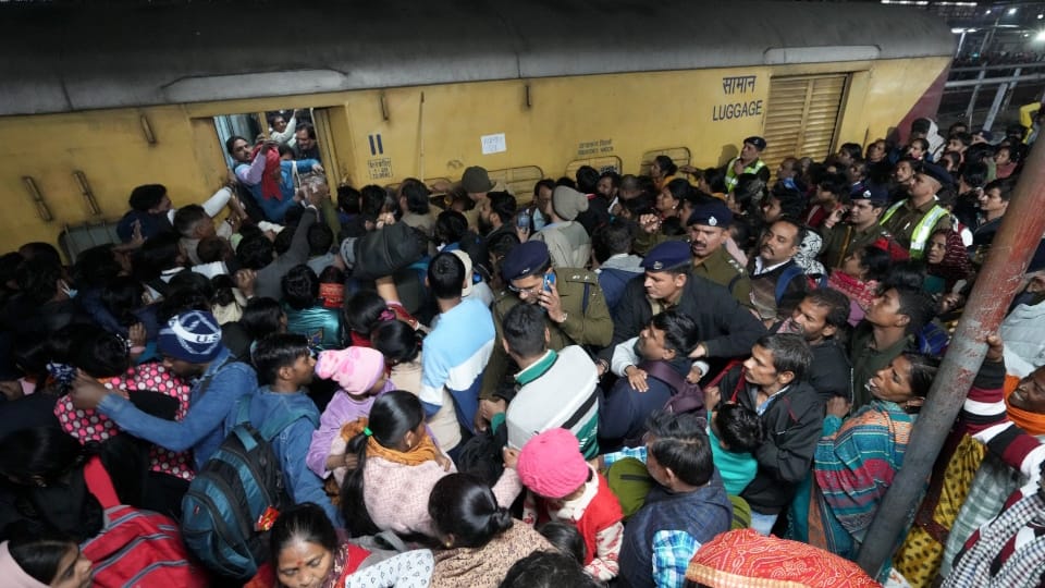 Delhi Stampede people cancelled tickets changed plans After stampede There was a sharp decline in bookings
