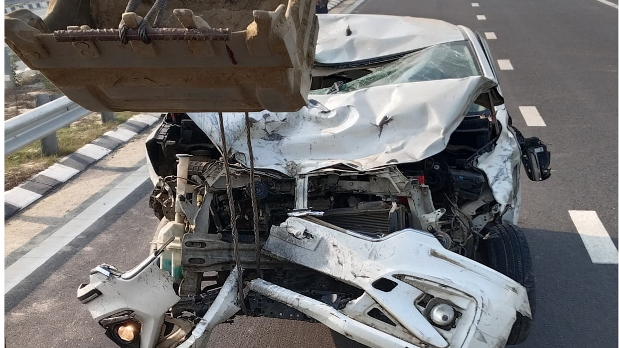 Road accident in Gorakhpur, two killed, three of Nepal origin injured, were going for Mahakumbh bath