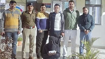 Uttarakhand Police and STF arrested smugglers with heroin in Rudrapur