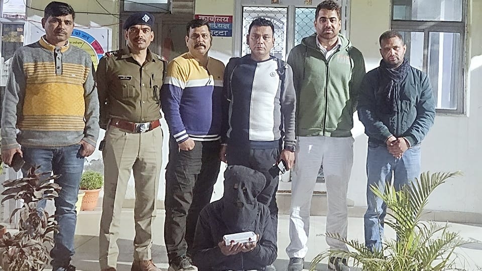 Uttarakhand Police and STF arrested smugglers with heroin in Rudrapur