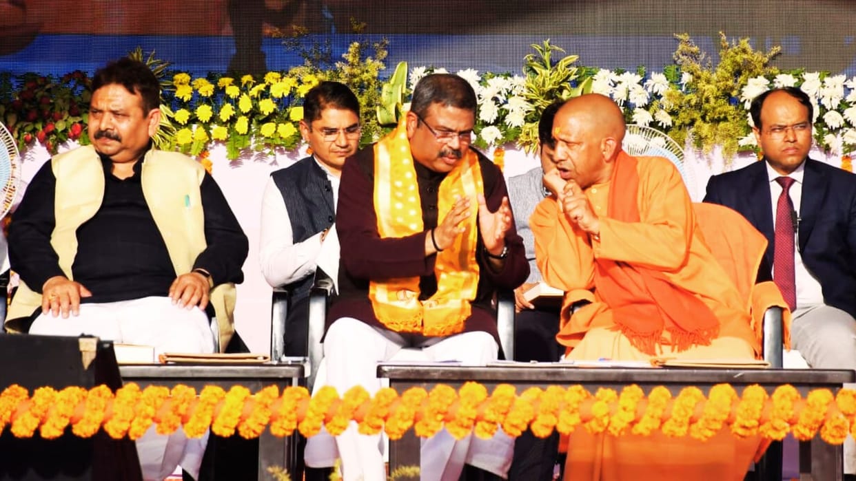 Kashi Tamil Sangamam 2025 Sanskrit and Tamil oldest languages in bharat said Education Minister