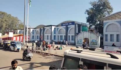 Mahakumbh 2025 Stampede at New Delhi Station MP Police on Alert Indore Katni and Rewa Railway Station