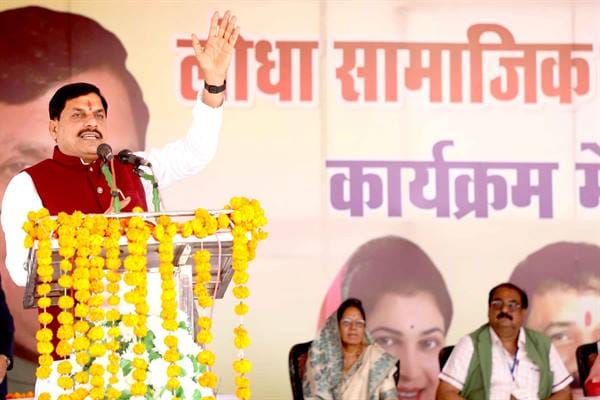 MP News: Bhoomipujan of social building of Lodha community, CM lashed out at Congress, said - OBC census was s