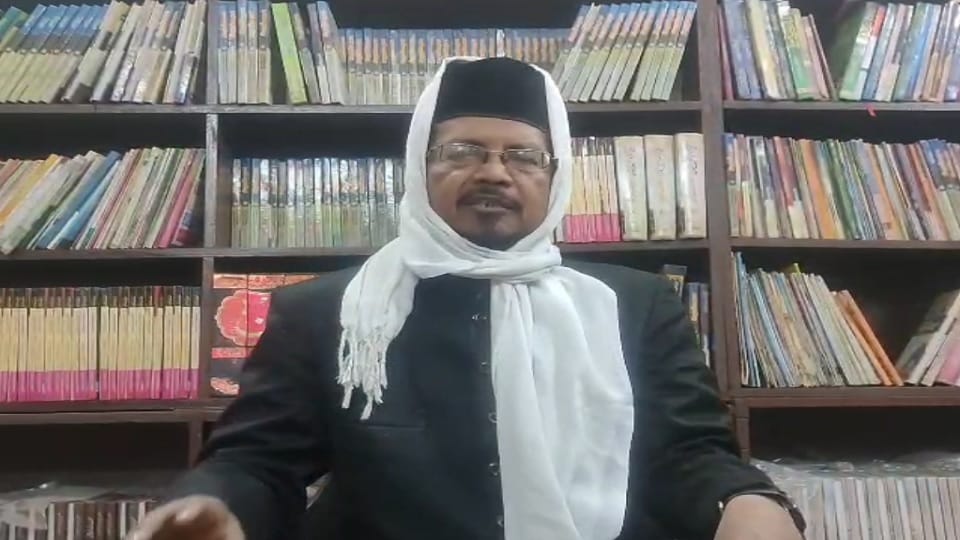 Maulana Shahabuddin targets Maharashtra government says Love Jihad law reflects the thinking of government in