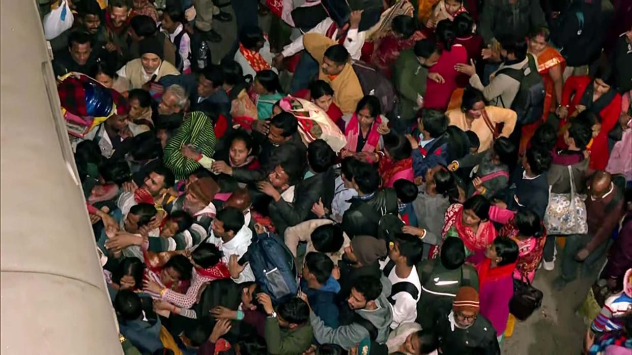 railway appeal to control crowd through dm Bihar news after New delhi stampede kumbh mela 2025