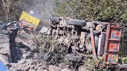 Rajsamand: Uncontrolled Trailer Causes Collision, Three Vehicles Overturned, Driver Dies on Spot, Two Injured