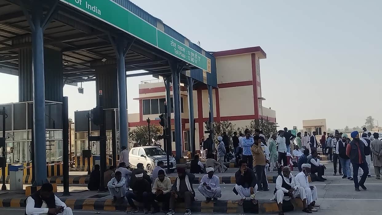 Sri Ganganagar: Blockade on National Highway due to demand for irrigation water, farmers warn of agitation