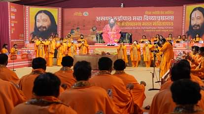 Two more records made in Mahakumbh, Rudri Path Samhita was read 11,151 times for 33 consecutive days