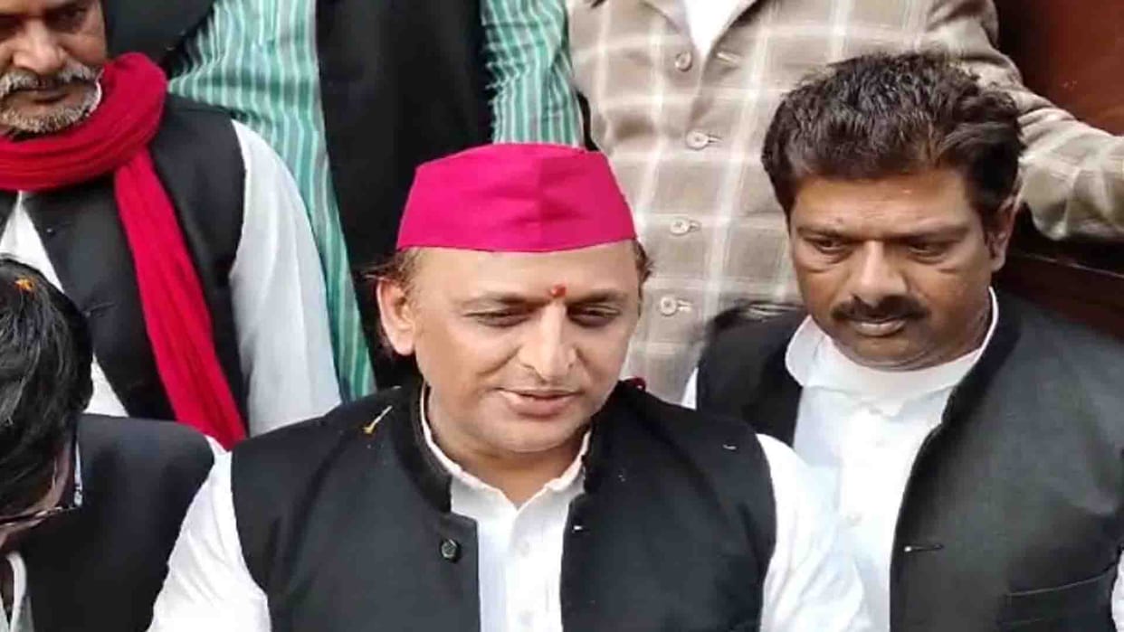 UP: Akhilesh Yadav said- BJP is politicizing religious events