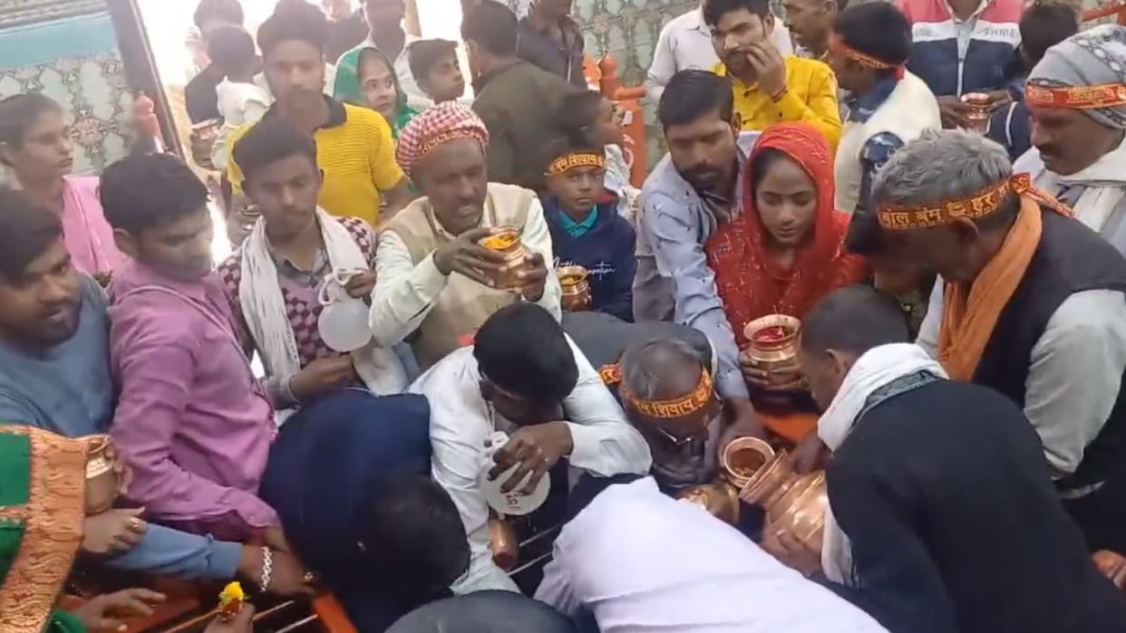 Kawadiya come for worship of Lord Shiva in Lodheshwar Mahadev.