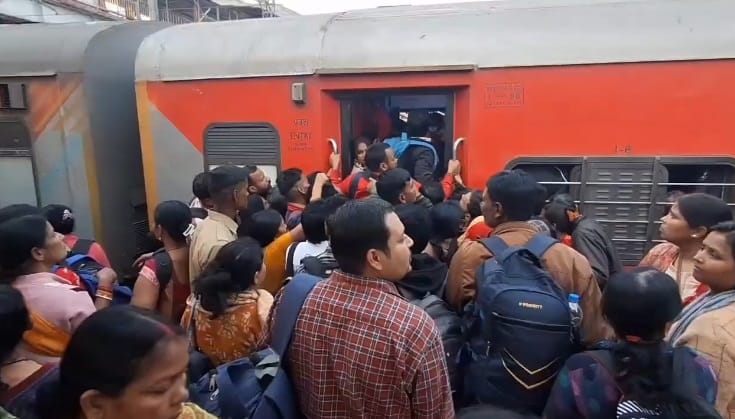 Railway News: Many trains including Prayagraj Sangam-Kanpur Anwarganj Passenger will remain cancelled