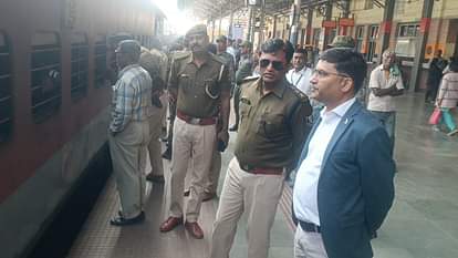 Bihar: how crowded trains to Prayagraj Kumbh Mela from Bihar DM in action after Delhi railway station stampede
