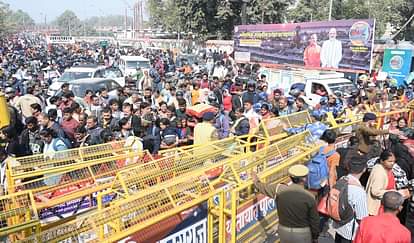 Mahakumbh 2025 Traffic Jam Heavy Jam in Prayagraj Pilgrims Struggle as Roads and Stations Overflow