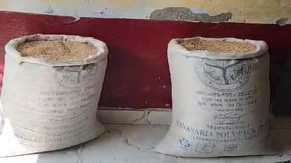 Preparation to distribute weevil affected wheat at ration shops