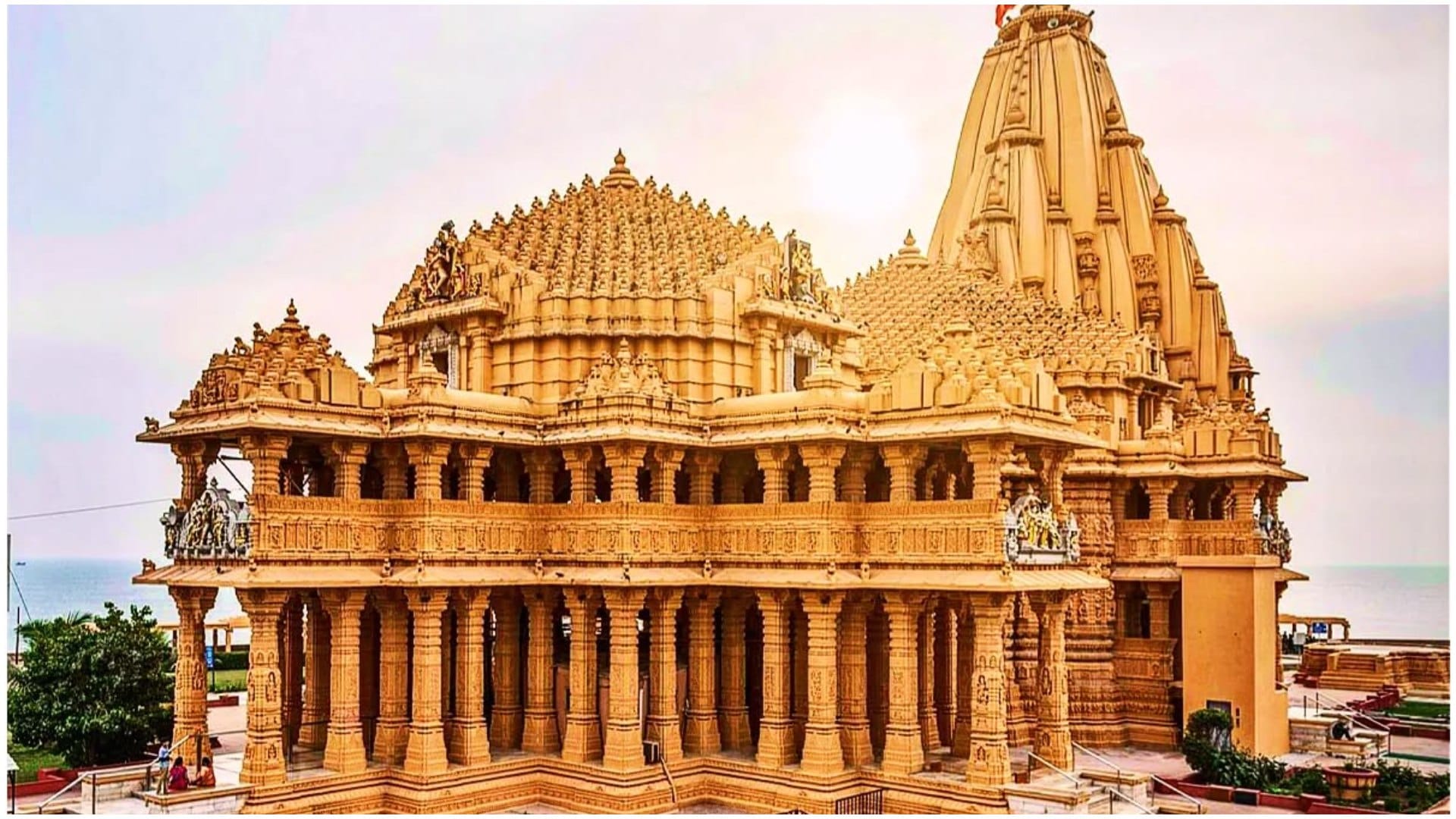 Mahashivratri 2025 Gujarat Jyotirlinga Tour From Somnath To Nageshwar jyotirlinga Ticket Price Distance