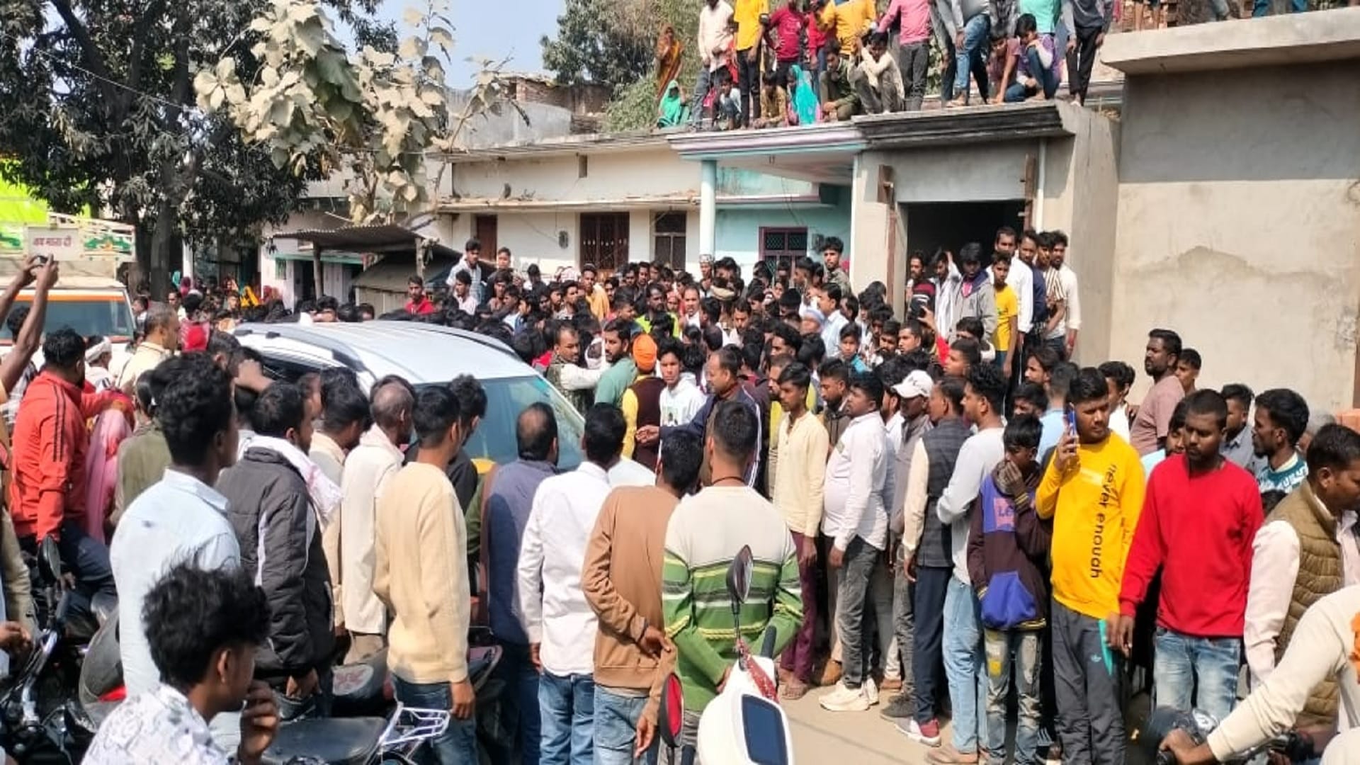 Former state secretary committed suicide blaming Sanjay Nishad in Maharajganj