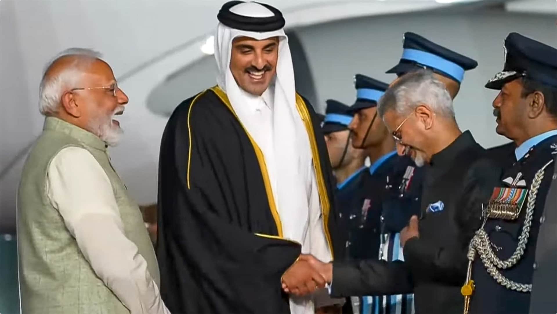 PM Modi went to IGI Airport to receive the Amir of the State of Qatar, Sheikh Tamim Bin Hamad AL Thani