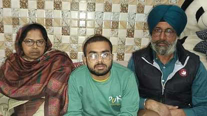 कपूरथला में चक्की गांव के निवासी निशान सिंह ने अमेरिका से निर्वासित किया