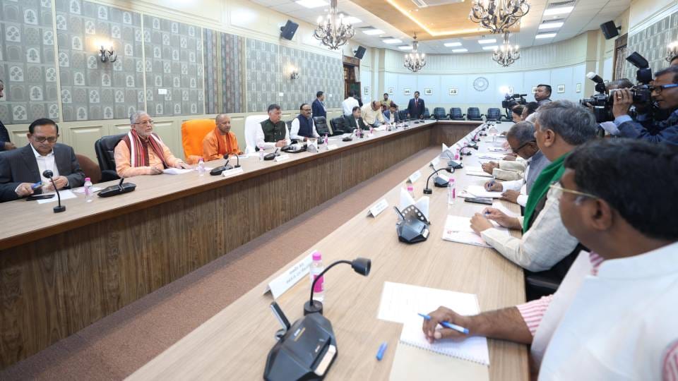 CM Yogi Adityanath discussed assembly session in an all-party meeting in Lucknow