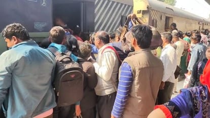 UP: More than 50 trains including Kamakhya Express will be cancelled tomorrow, trains are getting affected due