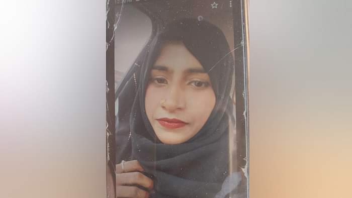 Double murder in Banda girl was stabbed to death family members beat lover to death