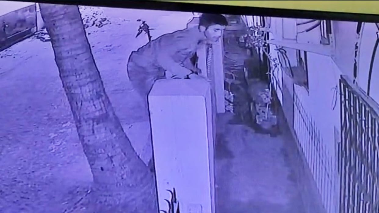 Thieves pose a challenge: Now they are breaking the locks of officers' homes