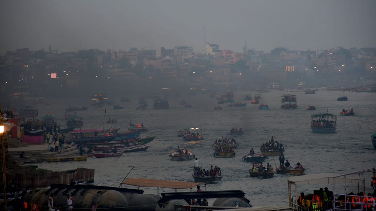 Pollution increased due to boat traffic in Ganga after mahakumbh 2025 crowd