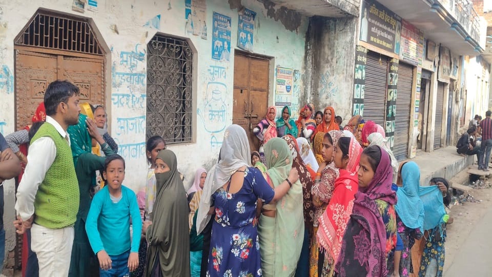 pitiful cry of mother dead bodies of innocent son and husband accident destroyed whole family
