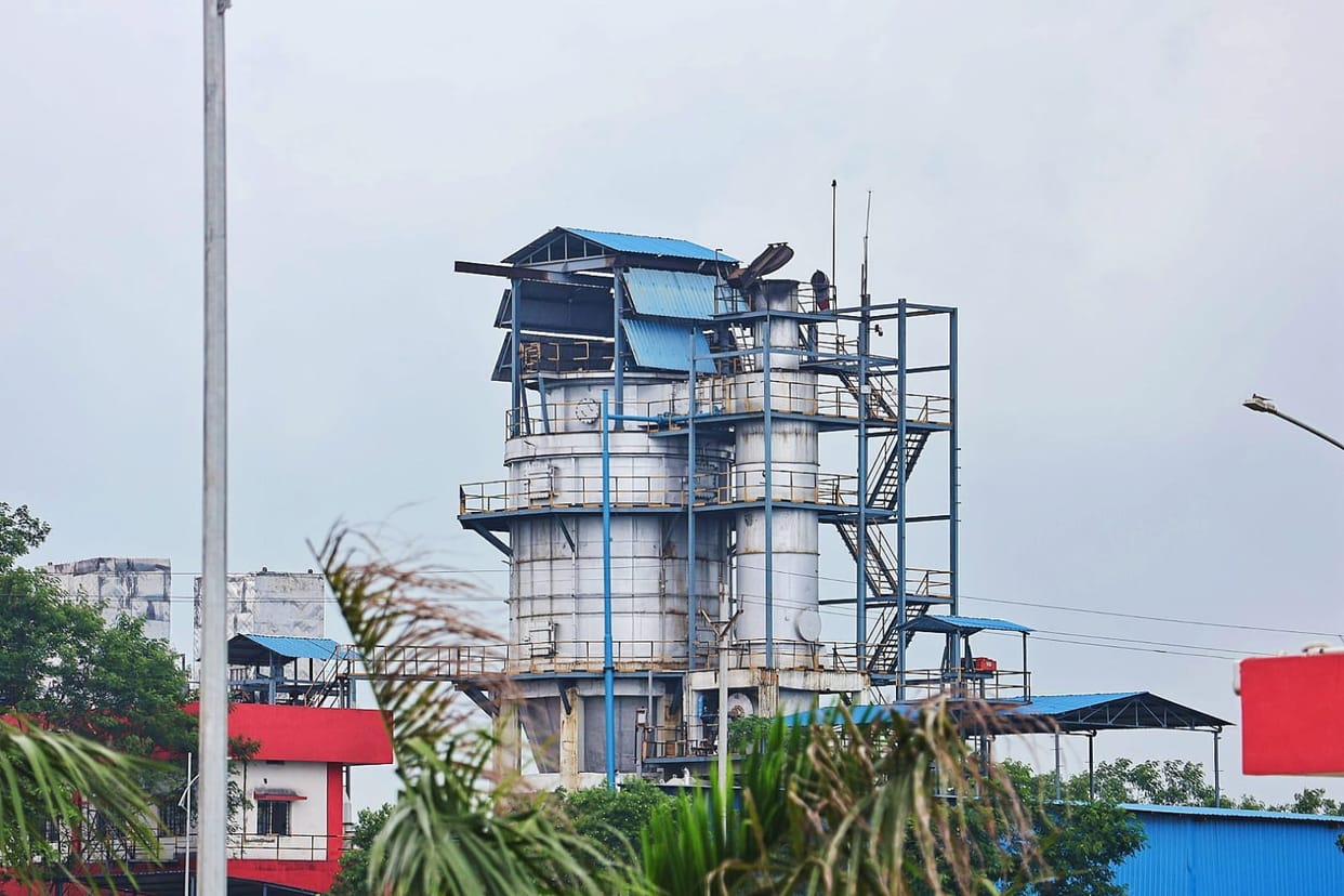 Indore: Inhabited area near incinerator, preparation to burn garbage without worrying about the environment.