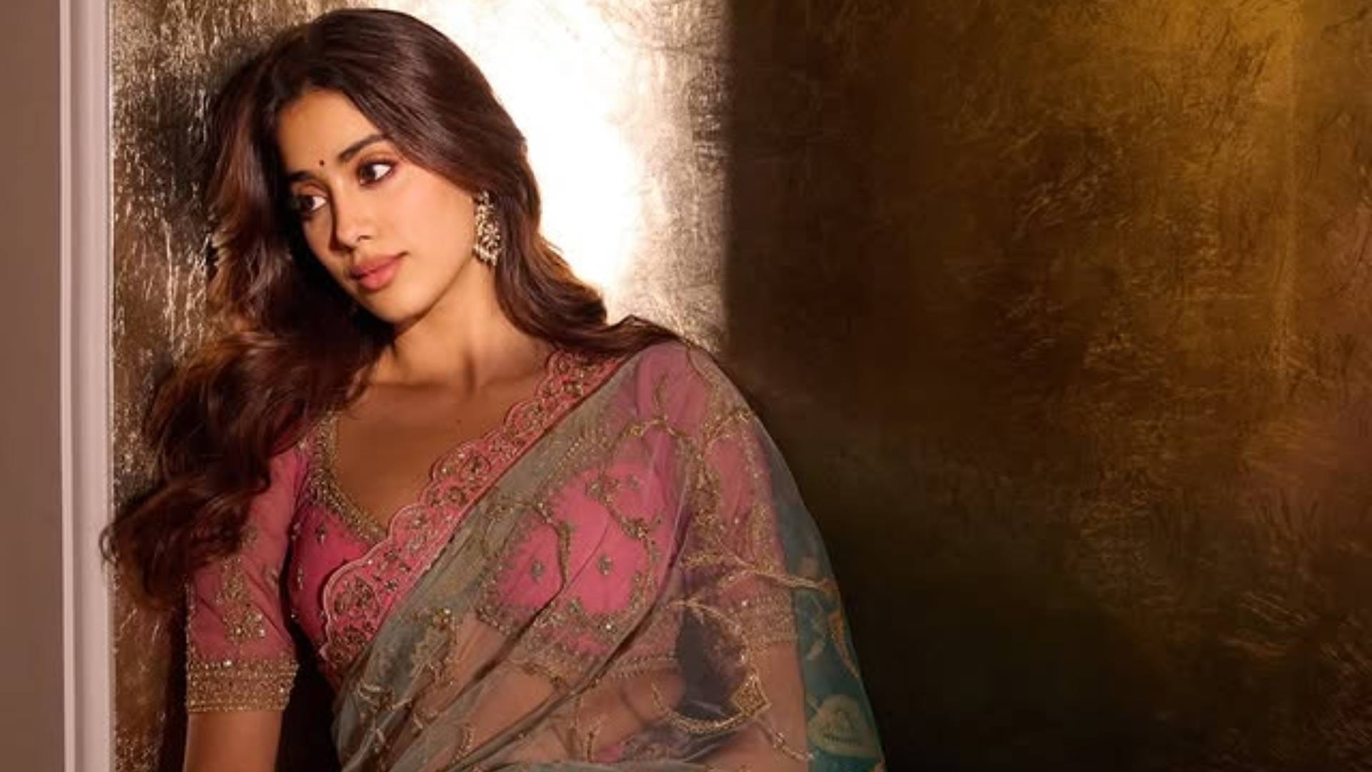Mahashivratri 2025 Outfit Ideas If You Want to wear saree on shivratri try the look of these actresses disprj
