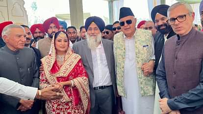 Big politicians including Vice President and Governor attended sukhbir badal daughter wedding photo gallery
